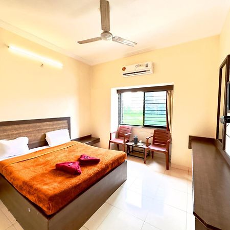 Hotel Laxmibai Palace Shirdi Luaran gambar