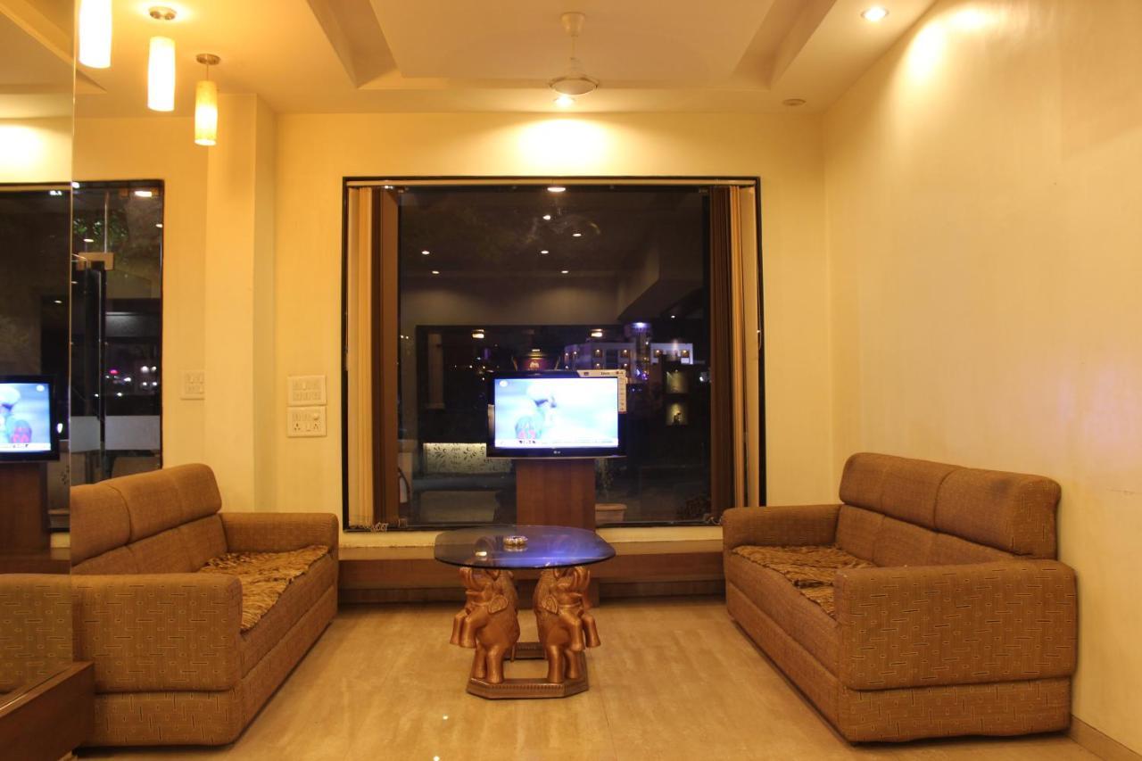 Hotel Laxmibai Palace Shirdi Luaran gambar
