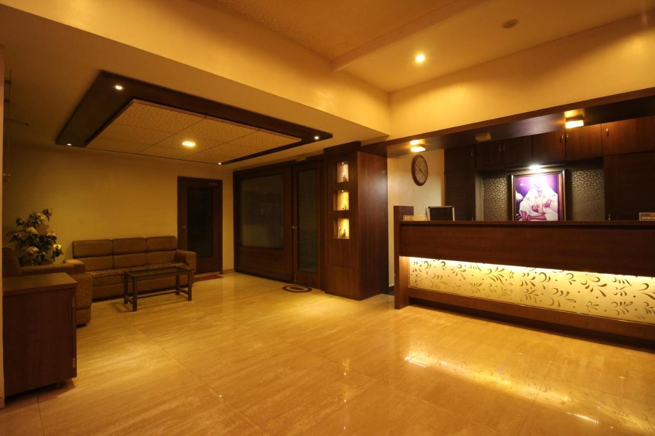 Hotel Laxmibai Palace Shirdi Luaran gambar
