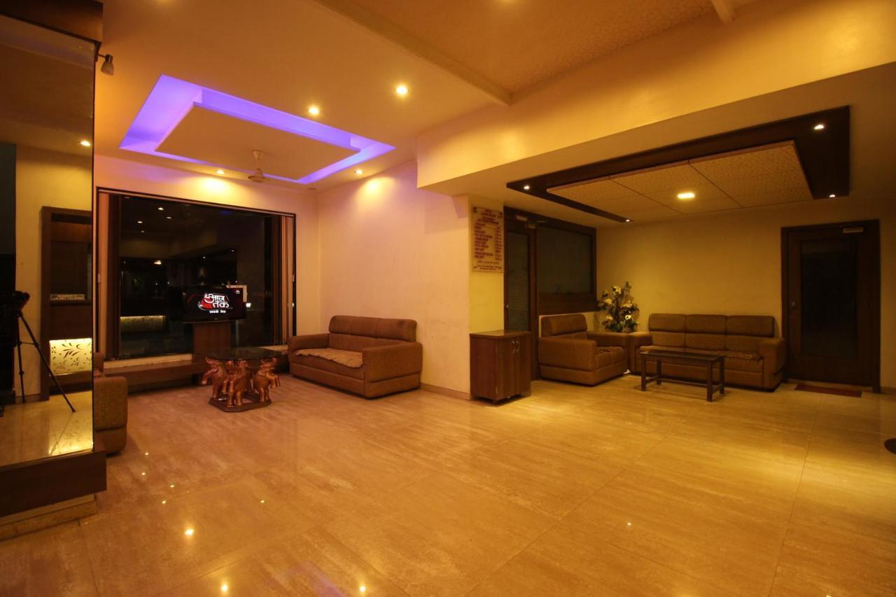 Hotel Laxmibai Palace Shirdi Luaran gambar