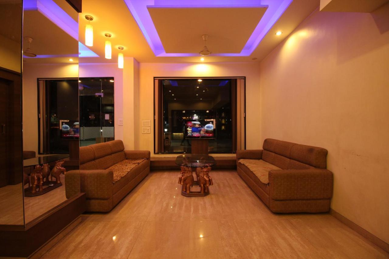 Hotel Laxmibai Palace Shirdi Luaran gambar