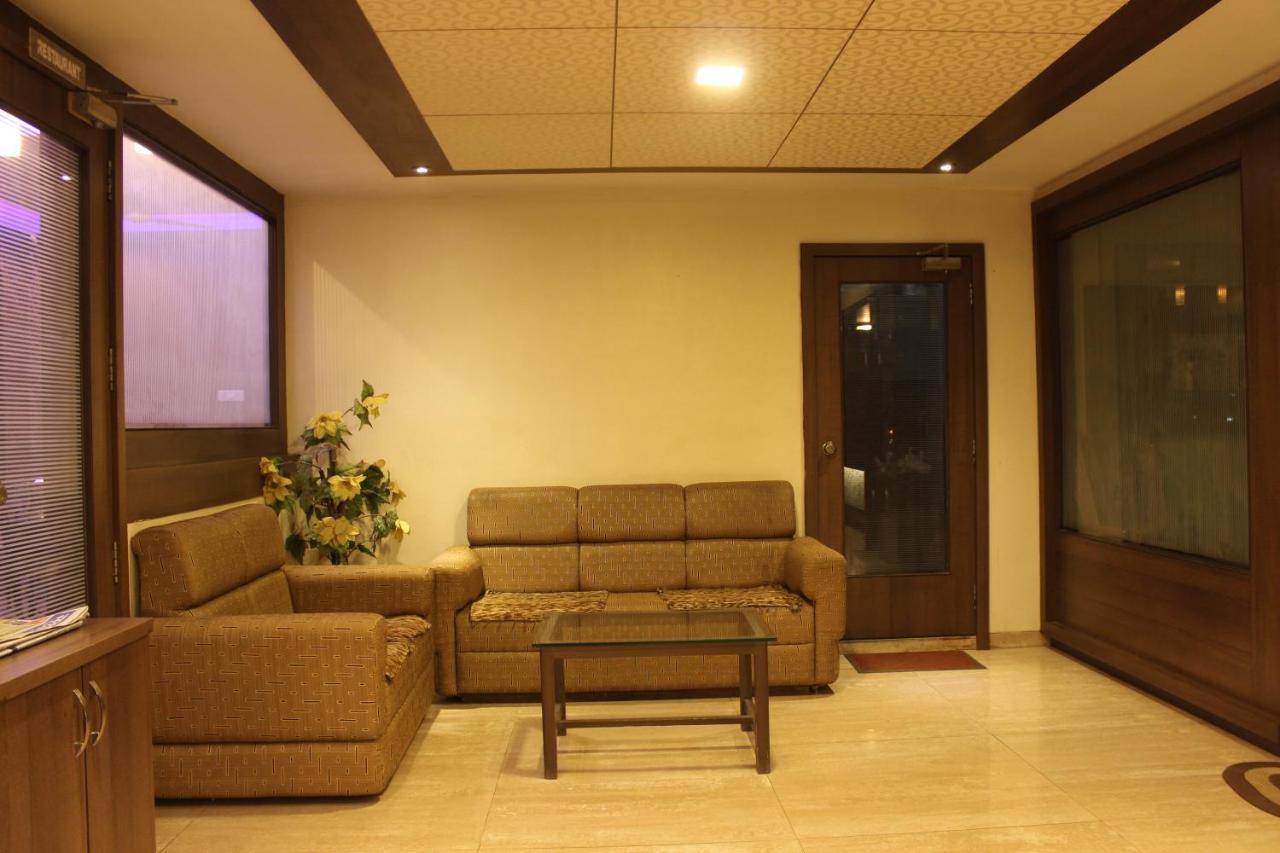 Hotel Laxmibai Palace Shirdi Luaran gambar