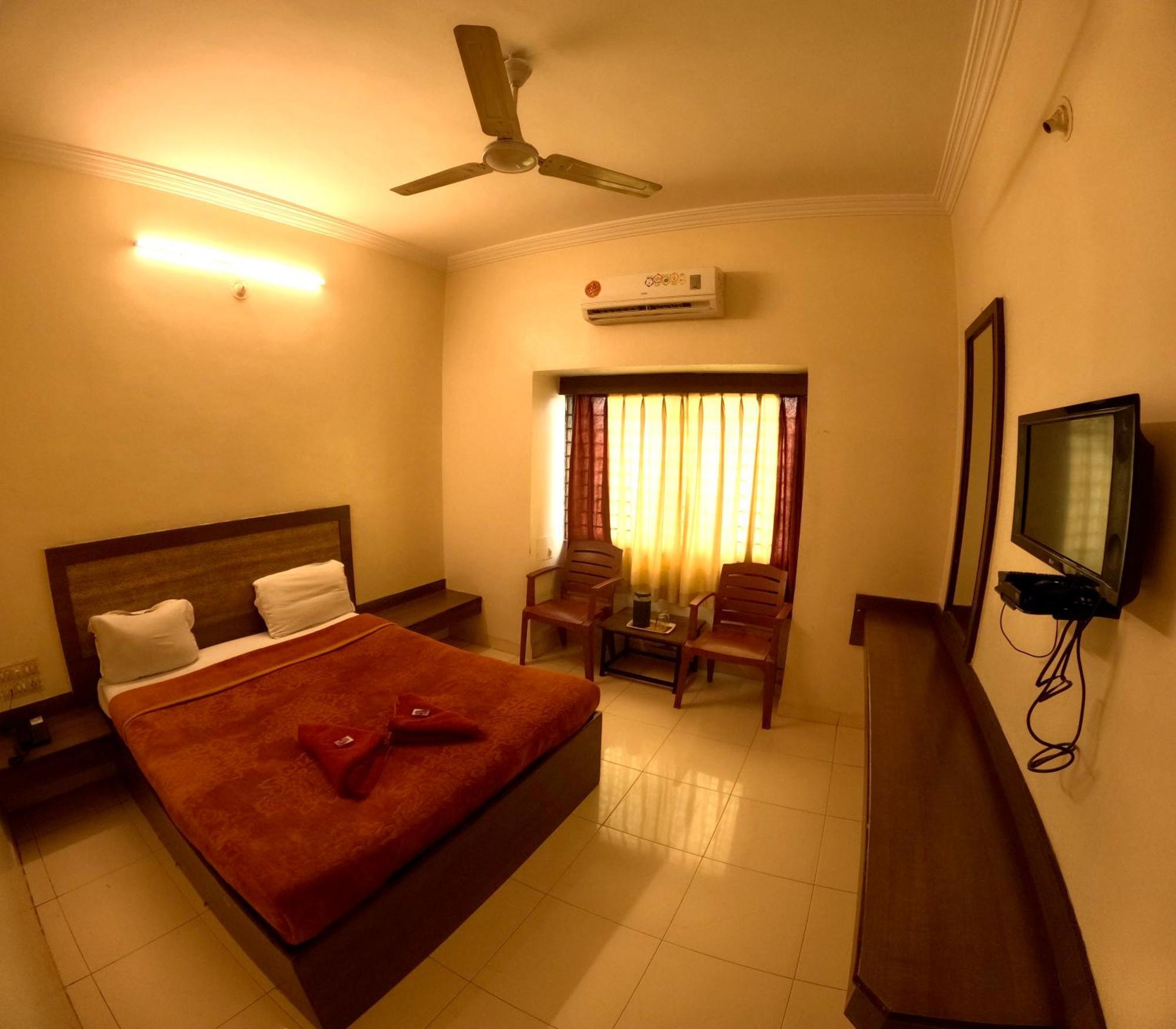 Hotel Laxmibai Palace Shirdi Luaran gambar