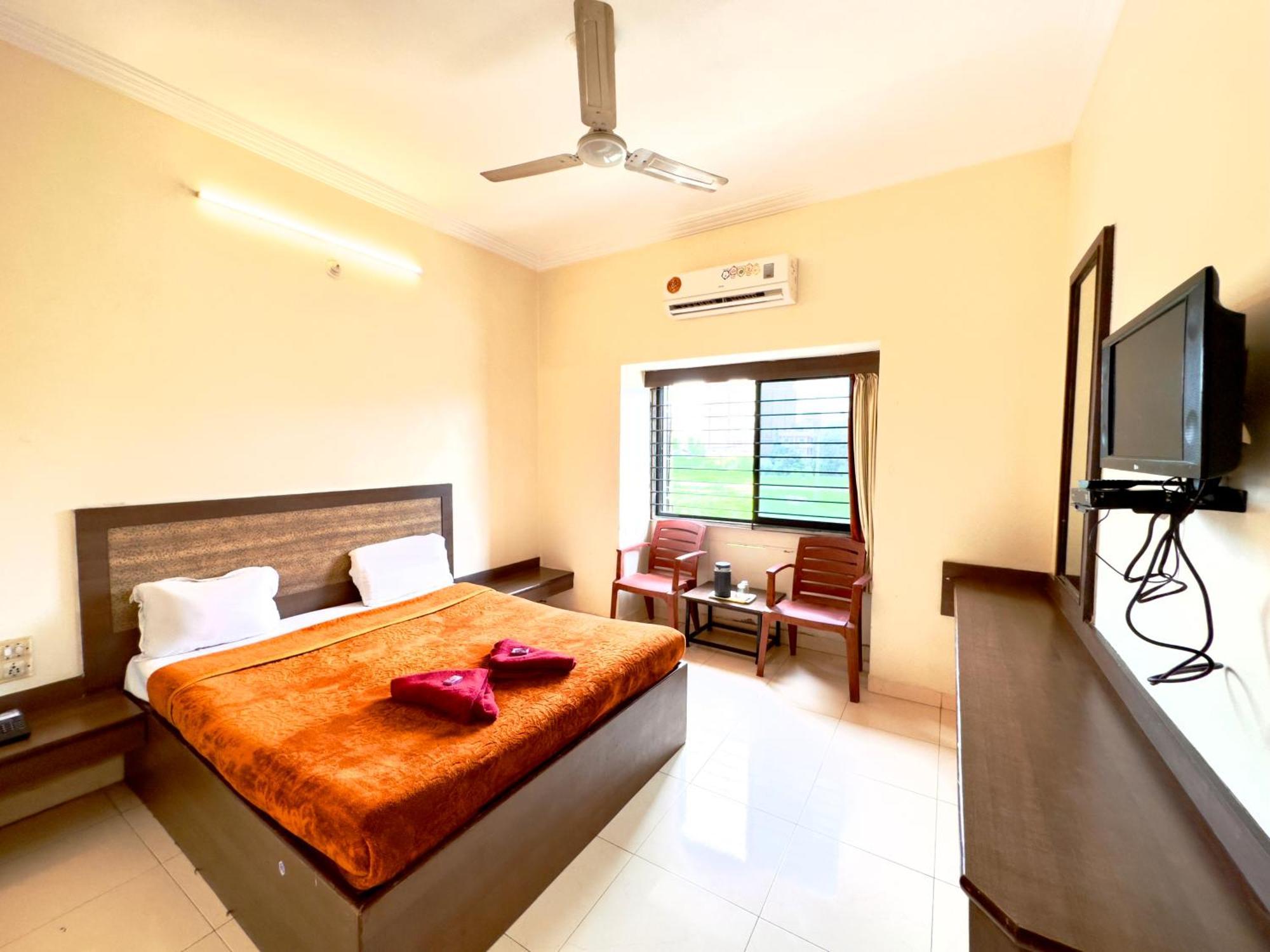Hotel Laxmibai Palace Shirdi Luaran gambar